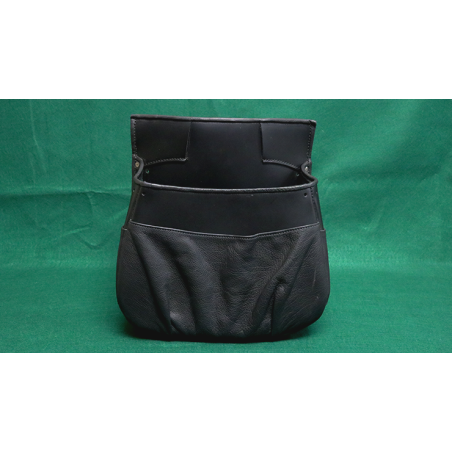 BUSKER POUCH by The Ambitious Card - Trick