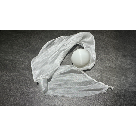 Hyper Silk Ball by Peng Min & Storm Creative (White)